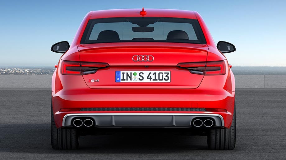 Nach dem Audi A4 kommen jetzt die starken S4-Modelle.