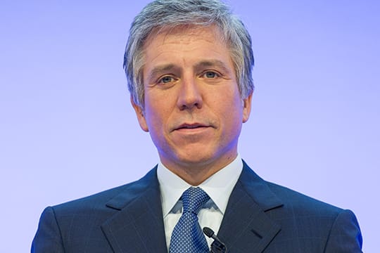 SAP-Chef Bill McDermott vor seinem Sturz, bei dem er sich schwere Gesichtsverletzungen zugezogen hat.