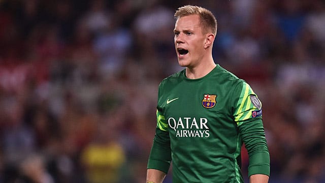 Marc-André ter Stegen ärgert sich nach dem Gegentor in Rom. Marc-André ter Stegen ärgert sich nach dem Gegentor in Rom.
