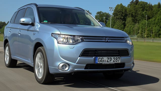 Der Mitsubishi Outlander Plug-in-Hybrid im ADAC-Test