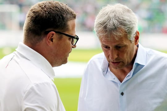 Gladbach-Manager Max Eberl (li.) und Lucien Favre: Alle Überzeugungsarbeit half nichts.