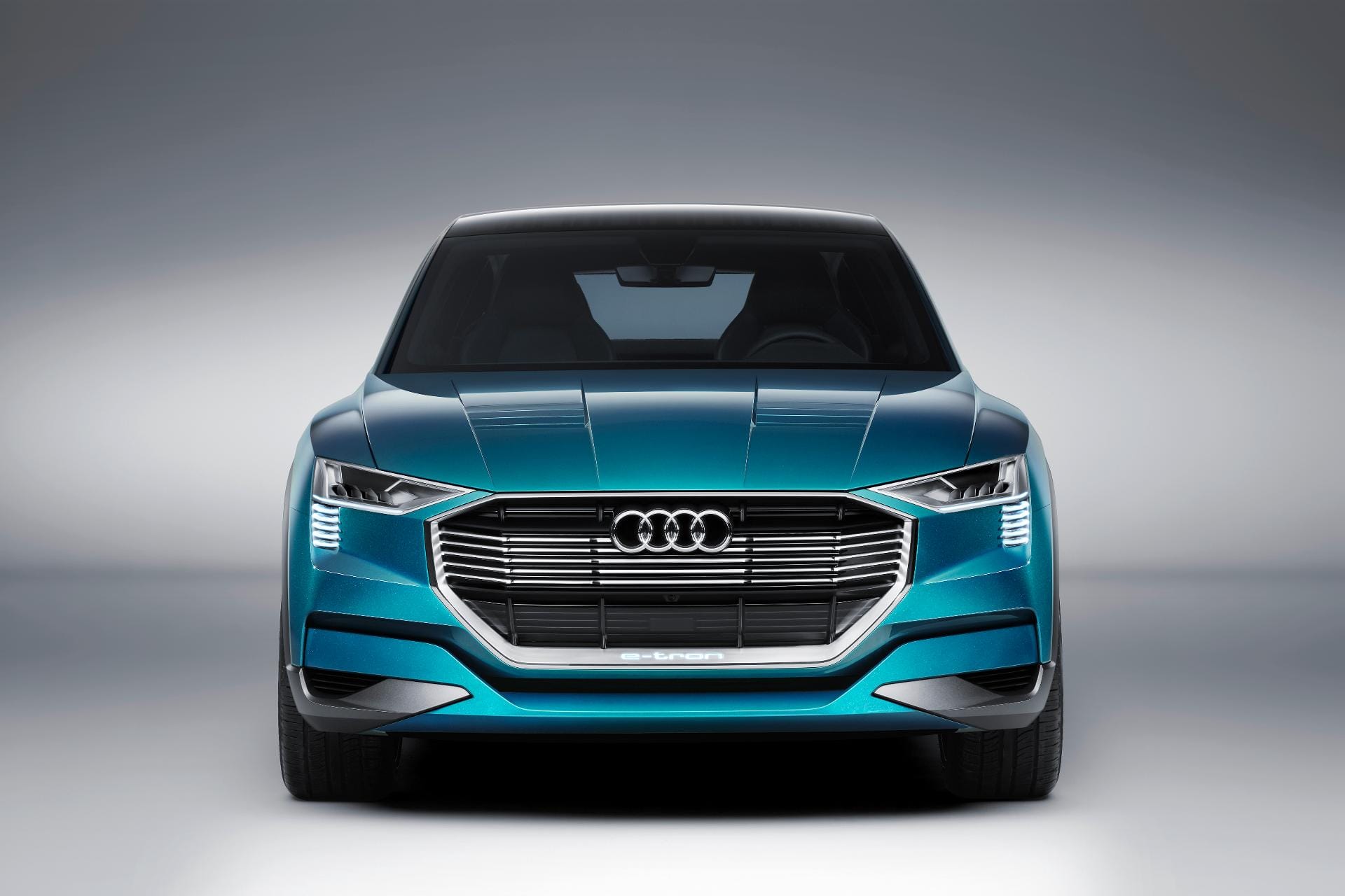Audi e-tron quattro concept: SUV trifft Elektroauto.