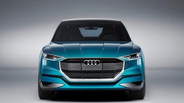 Audi e-tron quattro concept: SUV trifft Elektroauto.