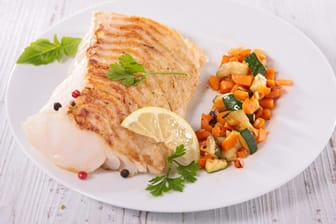 Der Kabeljau enthält viele wertvolle Vitamine und Mineralstoffe und eignet sich als Gericht besonders für diejenigen, die auf eine fettarme Ernährung achten.