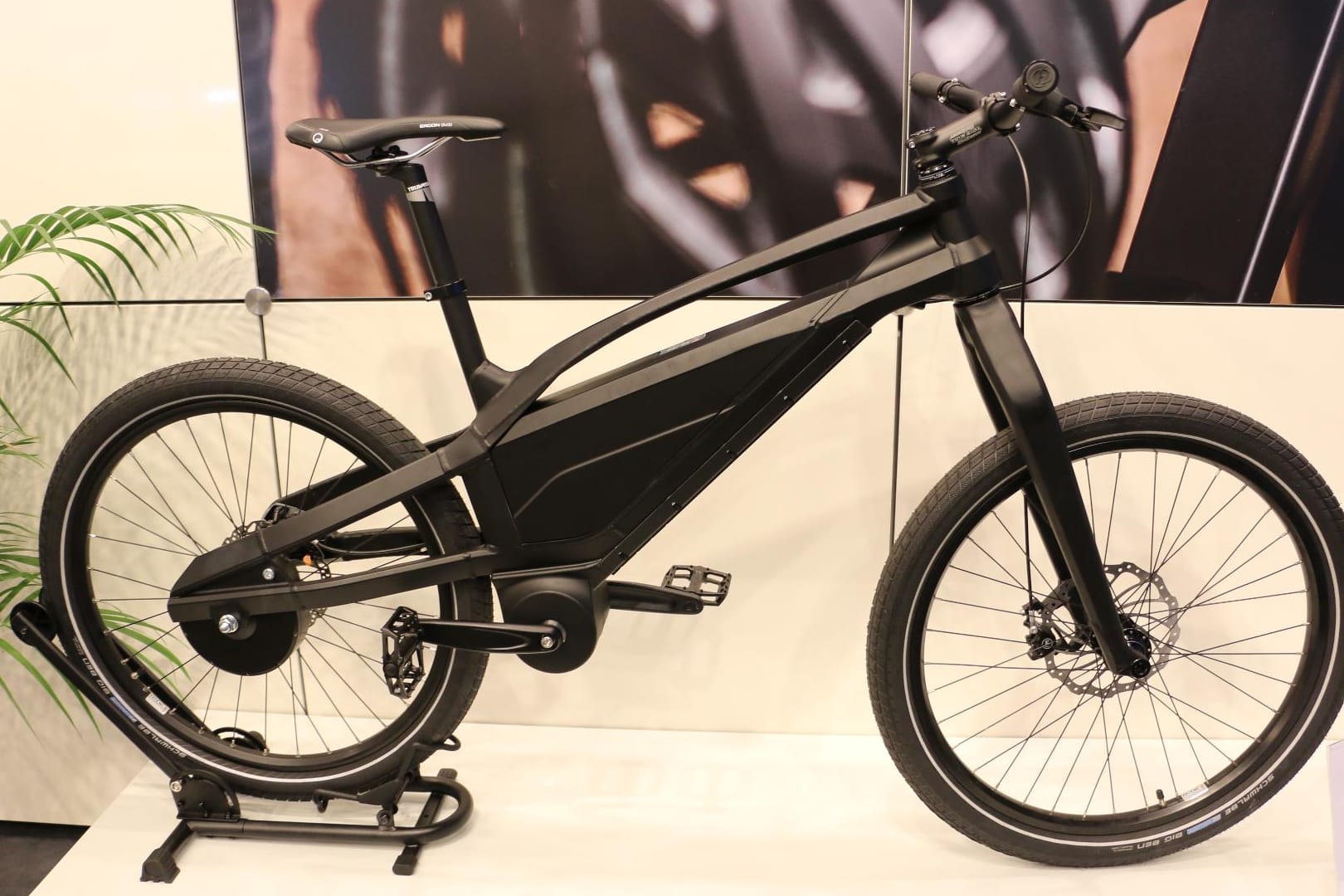 Hier fehlt doch was: Neues E-Bike ohne Kette und Ritzel.