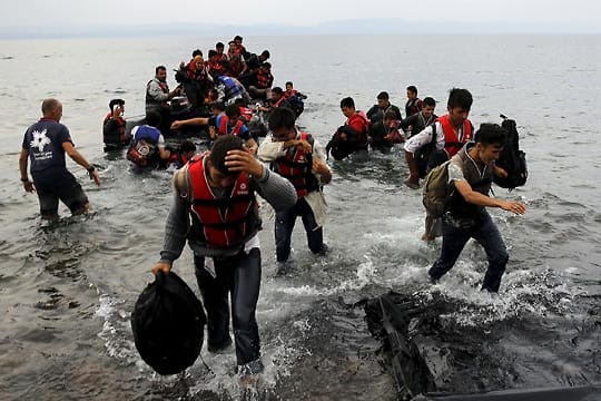 Wohin geht die Reise? Afghanische Flüchtlinge kommen im griechischen Lesbos an.