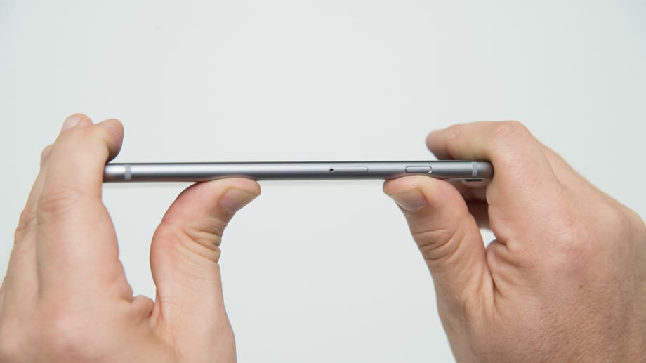 Für die beiden S-Modelle verwendet Apple nun eine deutlich härtere Aluminiumlegierung.