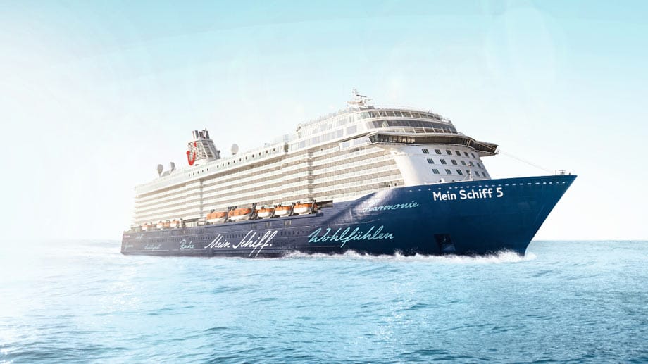 Im Juli kommt der TUI-Cruises-Neubau "Mein Schiff 5". Der Meereskreuzer bietet Platz für 2500 Gäste, fast alle kommen in Außenkabinen unter. Es gibt sogar Suiten mit eigener Dachterasse.