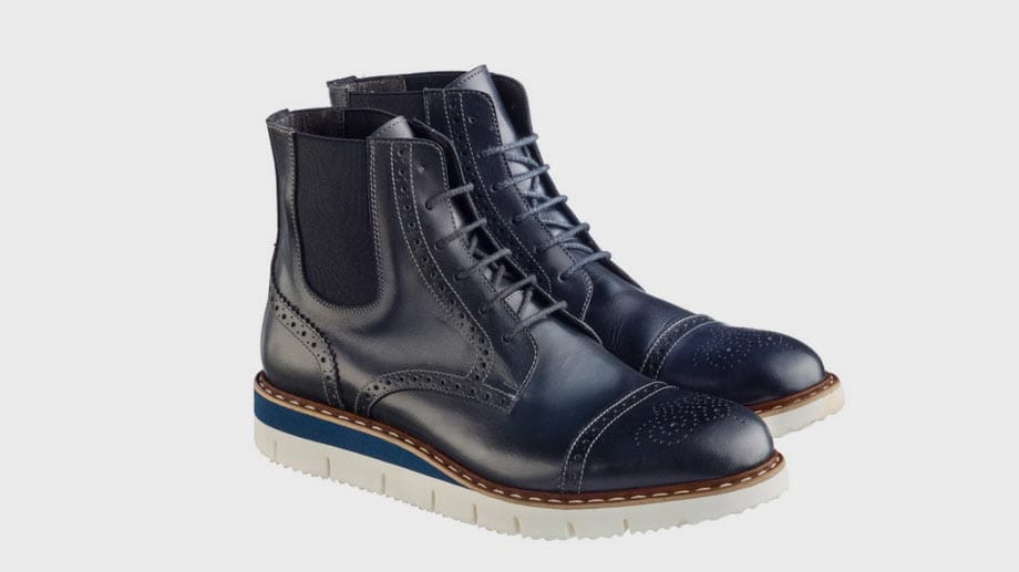 Pflanzlich gegerbtes Leder und erst auf dem Leisten gefärbt: Bei Schuhmanns fertigt man die Schuhe noch traditionell nach italienischem Vorbild.