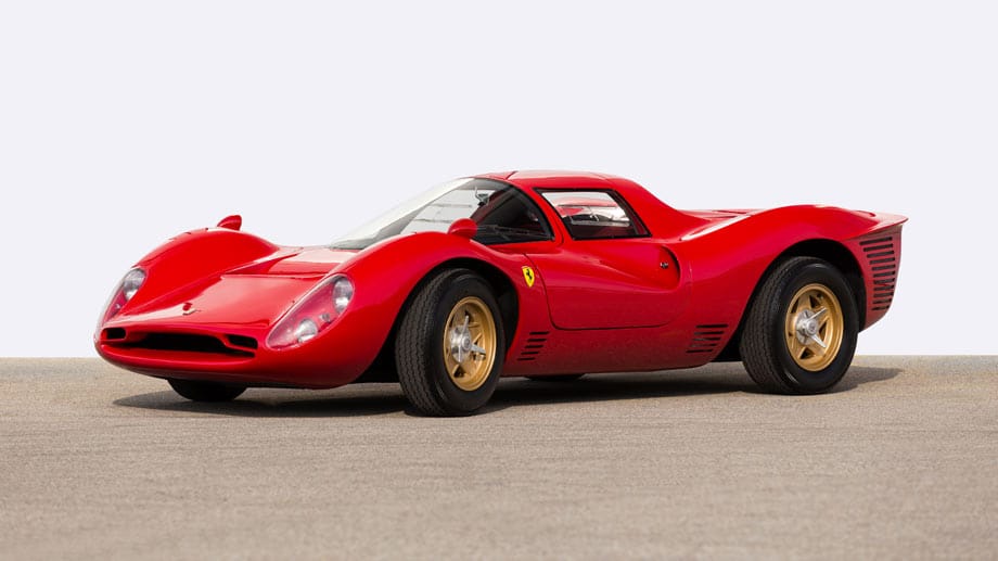 Auch Ferraris aus den 70er Jahren sind im Angebot wie dieser Sbarro P4 aus dem Jahr 1979. 159.992 Euro hat der Bolide erzielt.