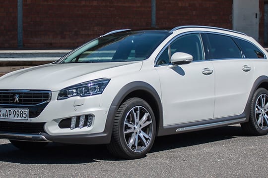 Diesel mit E-Unterstützung - das ist der Peugeot 508 RXH.