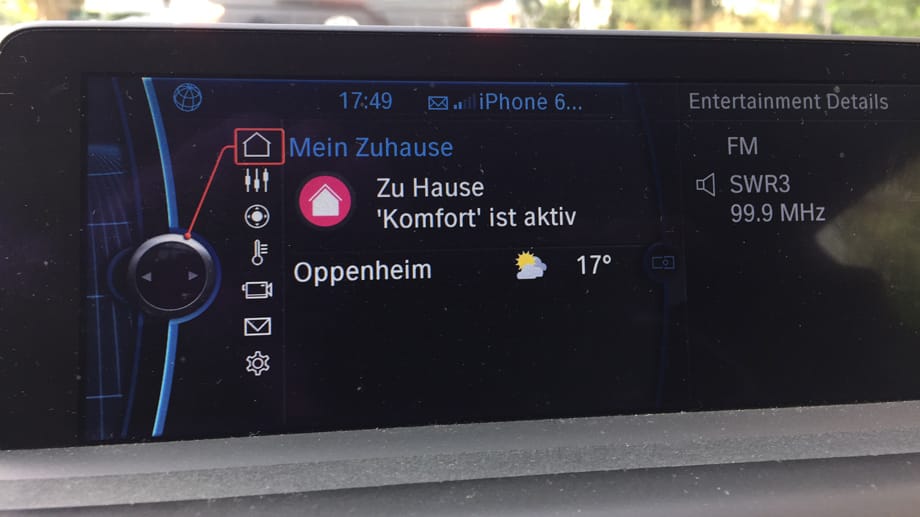 Sobald der Fahrer die Smart Home App auf dem BMW-Navigationssystem öffnet, sieht er zunächst diese Statusansicht.