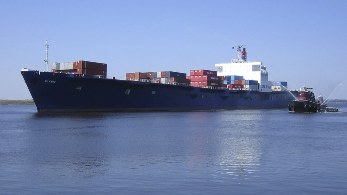 Die "El Faro" ist ein Container-Schiff von 224 Metern Länge. Seit dem 2. Oktober gilt sie als vermisst.