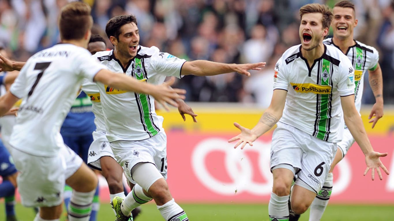 Gladbach bejubelt einen Treffer gegen den VfL Wolfsburg.
