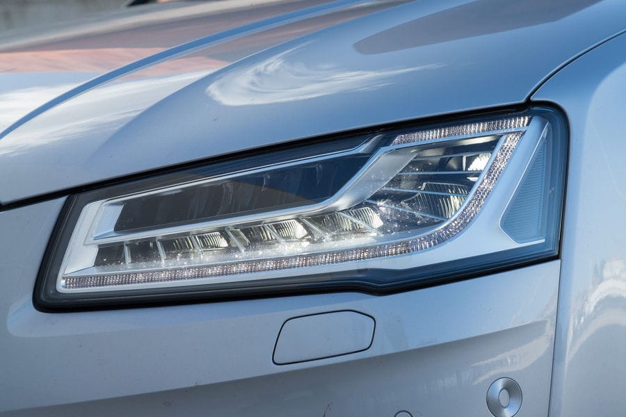 Die LED-Matrix-Scheinwerfer hat Audi seinem Flaggschiff beim Facelift 2013 verpasst.
