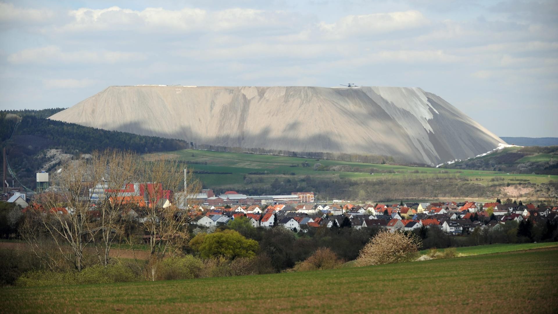 Der Anblick täuscht: Der "Monte Kali" in Osthessen ist kein gewöhnlicher Berg.