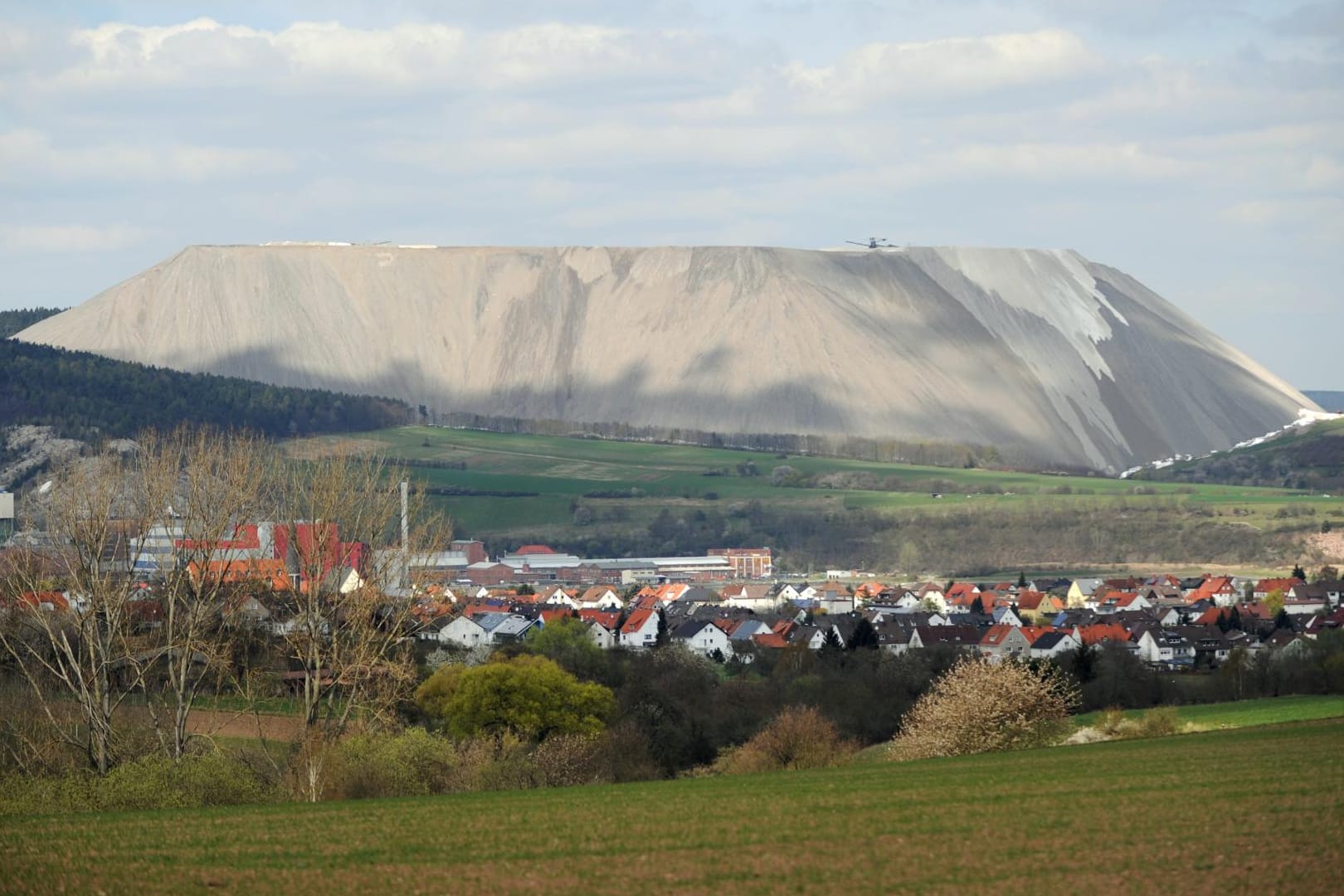 Der Anblick täuscht: Der "Monte Kali" in Osthessen ist kein gewöhnlicher Berg.