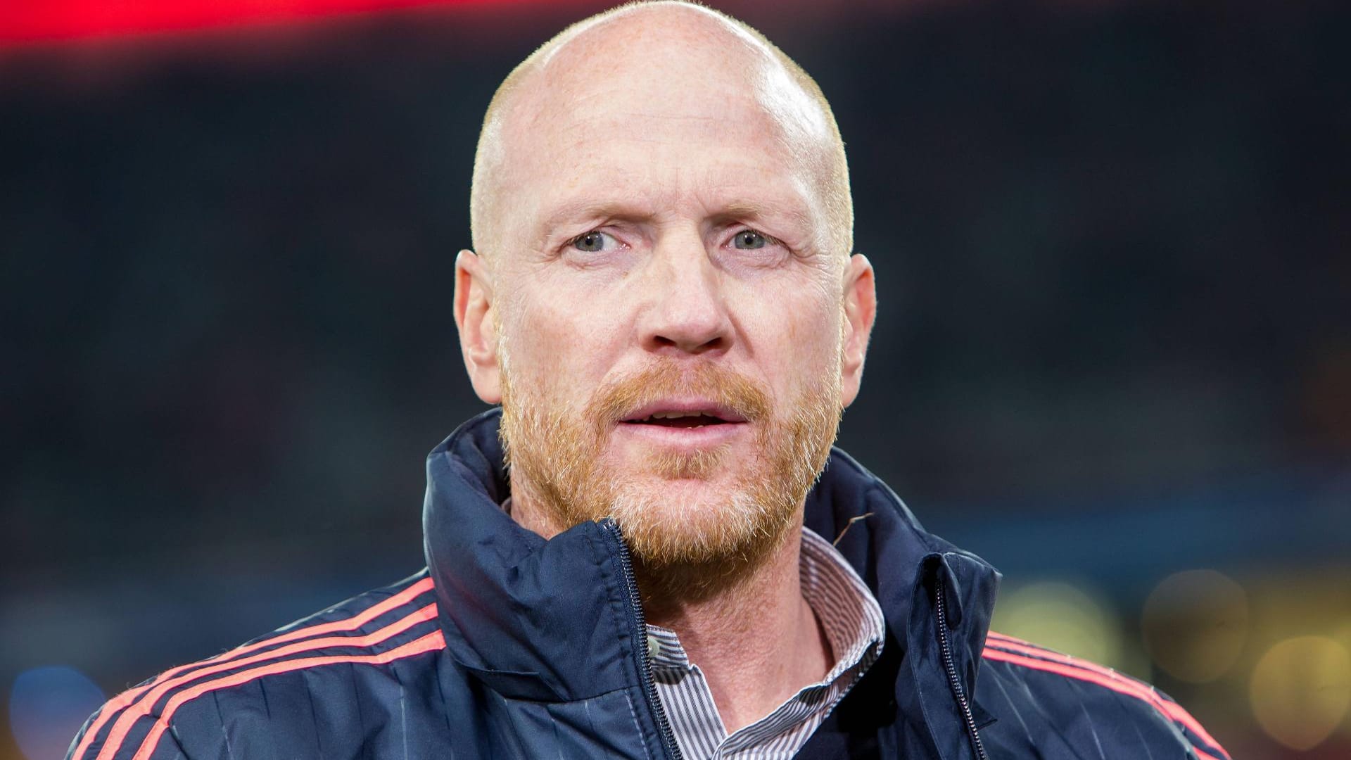 Matthias Sammer will die Interessen des Klub-Ausrüsters wahren. Matthias Sammer will die Interessen des Klub-Ausrüsters wahren.