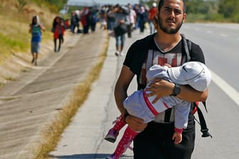 Syrische Flüchtlinge an der türkischen Grenze: Ankara fordert von der EU Milliarden-Zahlungen.