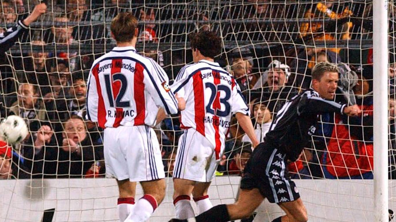 Besonderer Moment: Nico Patschinski trifft im Februar 2002 gegen den FC Bayern.