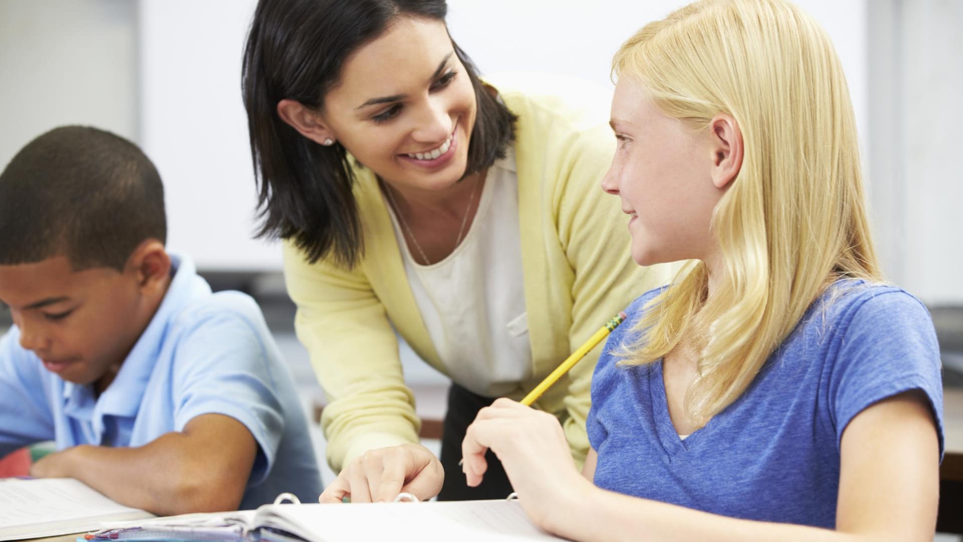 Wenn Sie Nachhilfe geben, ist es wichtig, dass Sie einen guten Zugang zum Schüler bekommen.