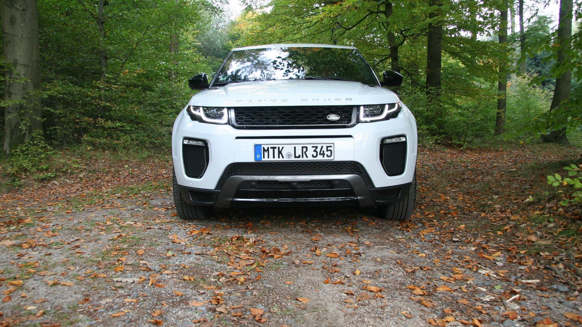 Zum Facelift bekommt der Range Rover Evoque nur ein paar optische Retuschen.