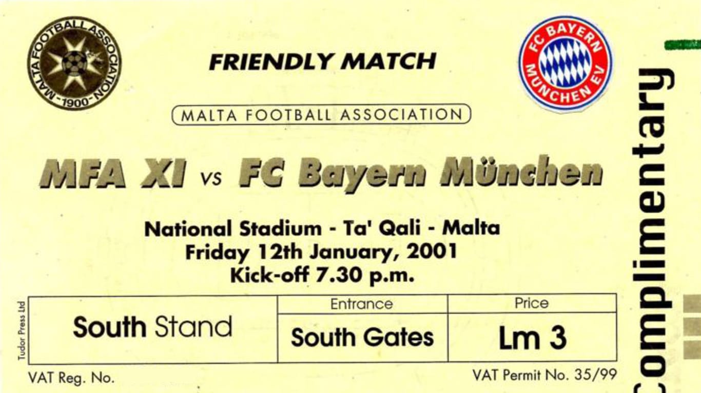 Eine Eintrittskarte für das Freundschaftsspiel im Jahr 2001 zwischen Malta und den Bayern.
