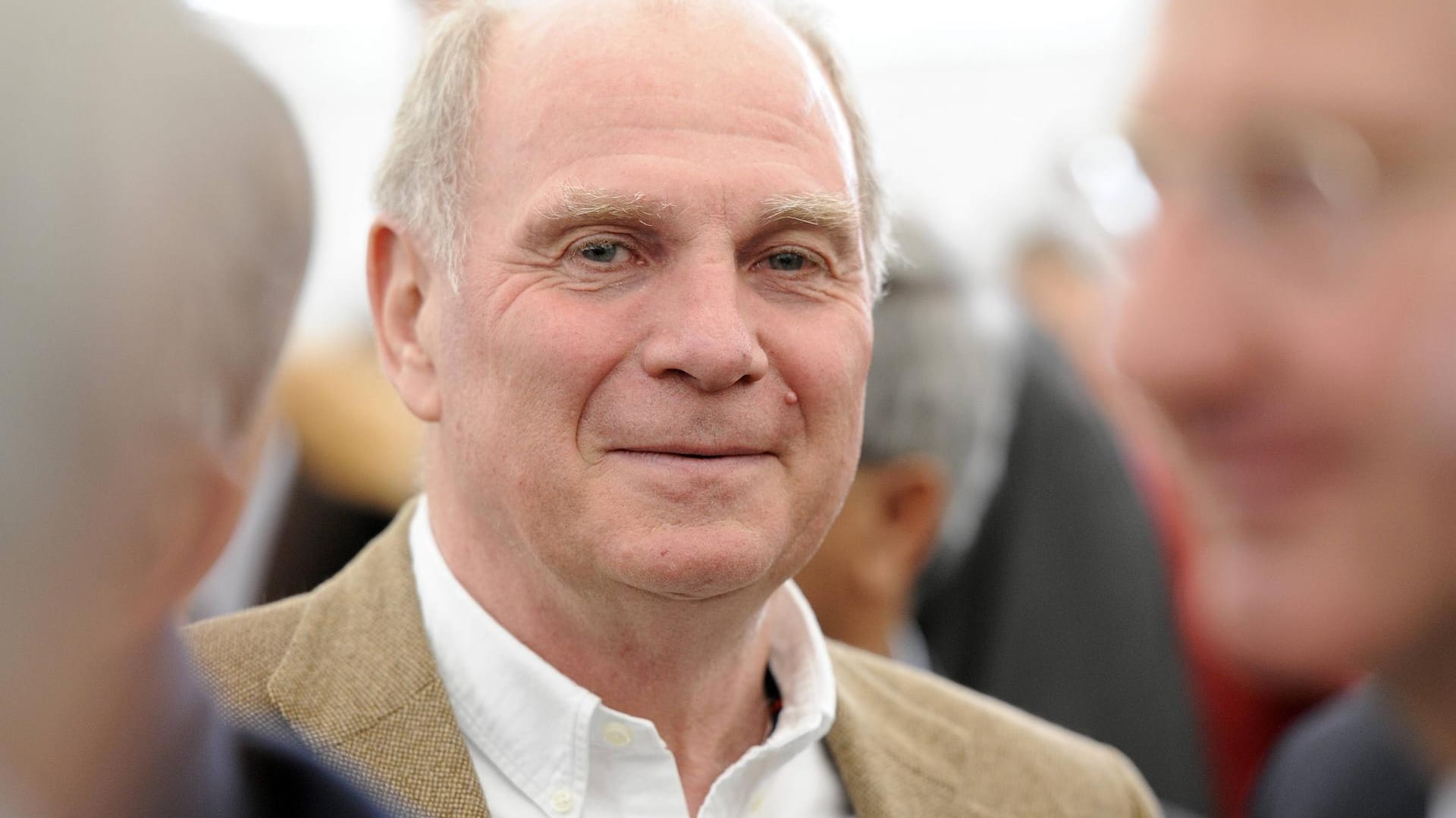 Uli Hoeneß könnte im März 2016 ein freier Mann sein.