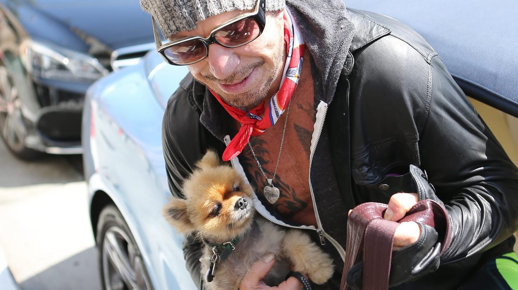 Mickey Rourke wollte Suizid begehen, doch sein Hund stimmte ihn um.