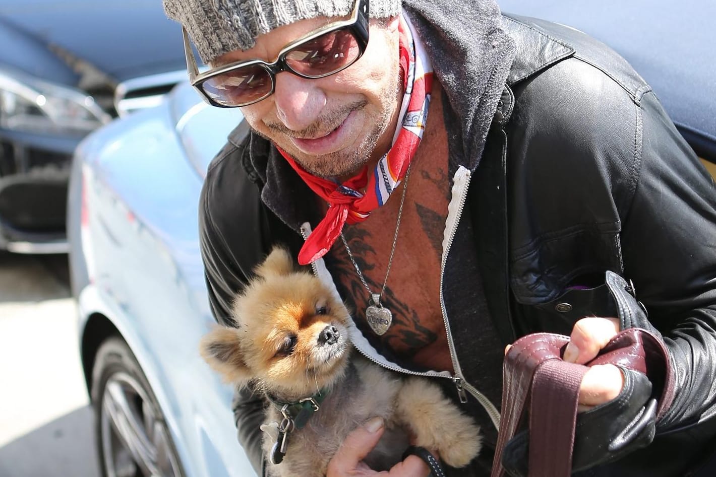 Mickey Rourke wollte Suizid begehen, doch sein Hund stimmte ihn um.