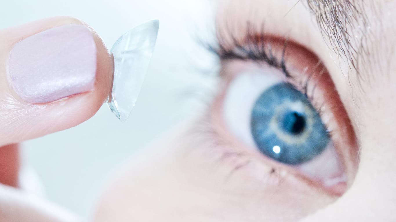 Hornhautverkrümmung lässt sich auch mit Kontaktlinsen ausgleichen.