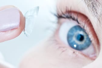 Hornhautverkrümmung lässt sich auch mit Kontaktlinsen ausgleichen.