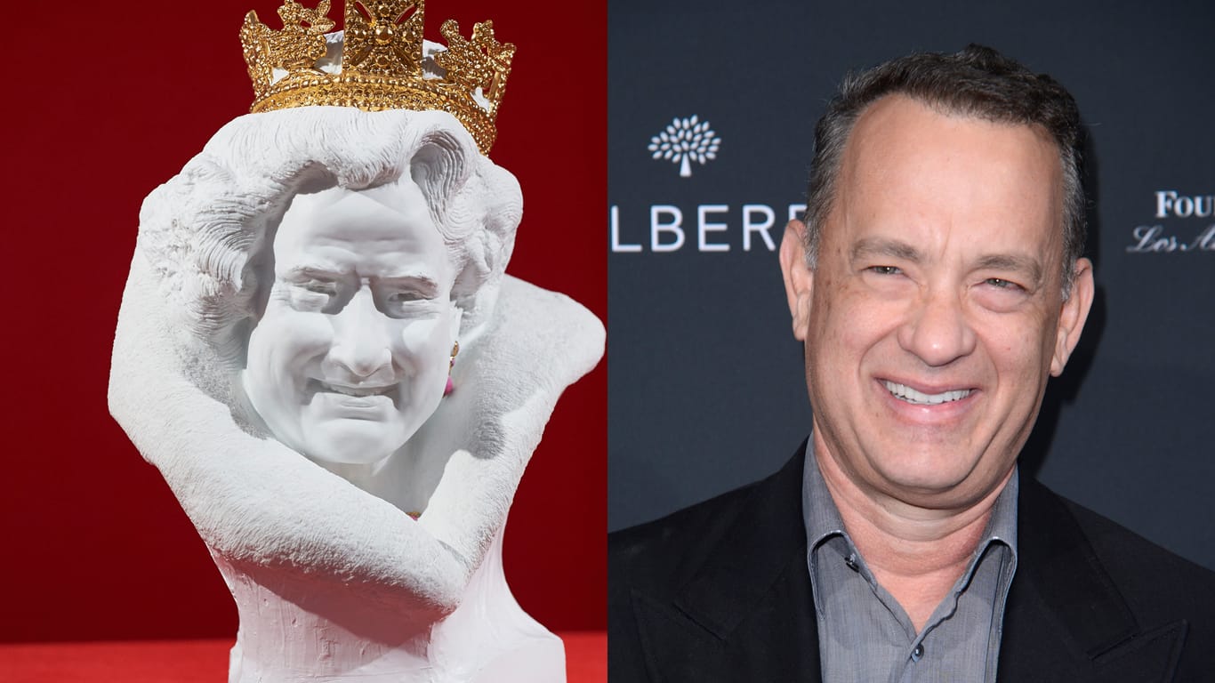 Die neue Porzellanbüste von Königin Elizabeth II. sieht Schauspieler Tom Hanks sehr ähnlich.