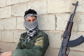 Peschmerga-Kämpfer hatten bereits vor Tagen von Giftgas-Einsätzen des IS im Nordirak berichtet.