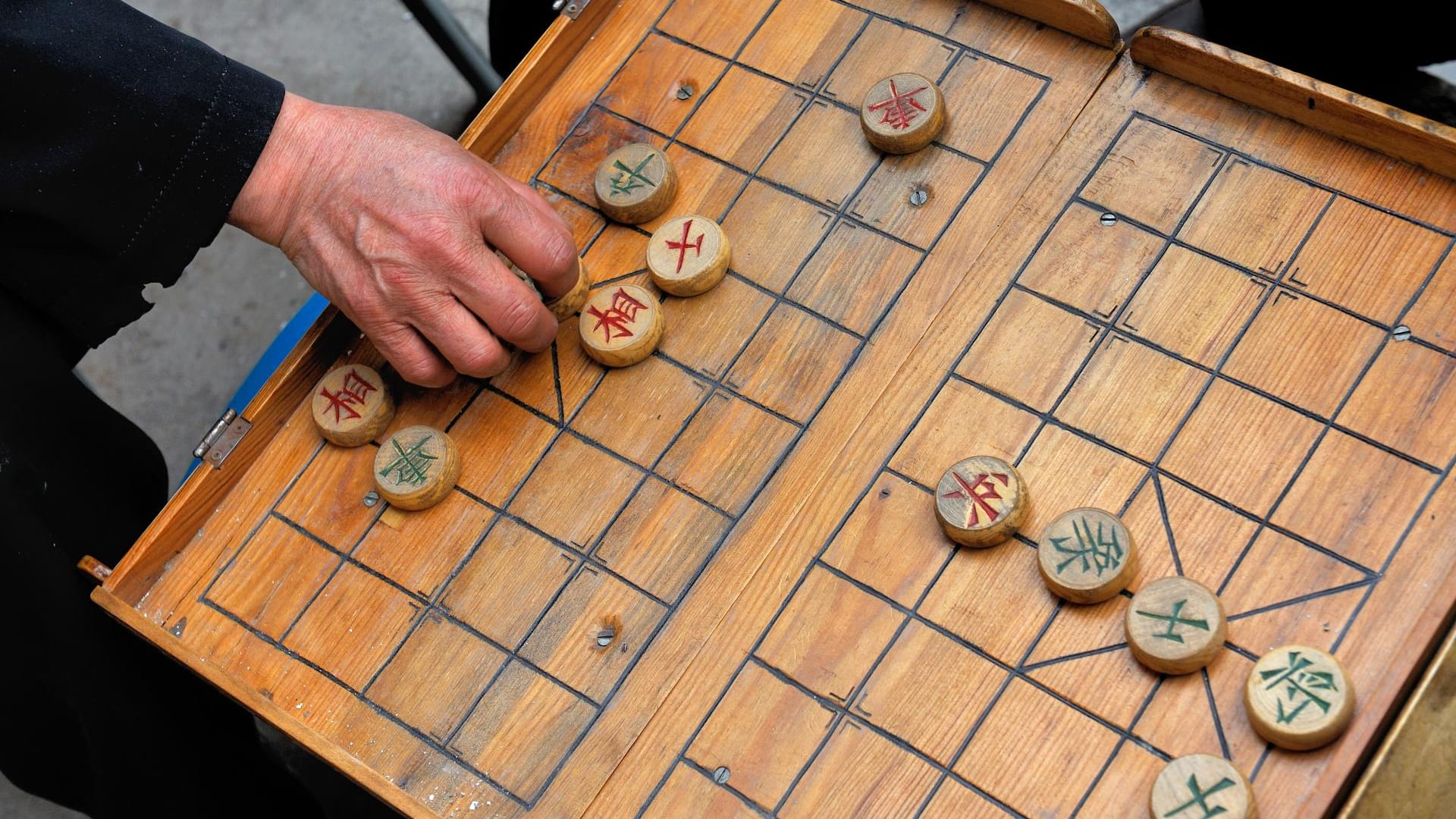 Beim Xiangqi müssen Sie statt einem König den General des Gegner schachmatt setzen.