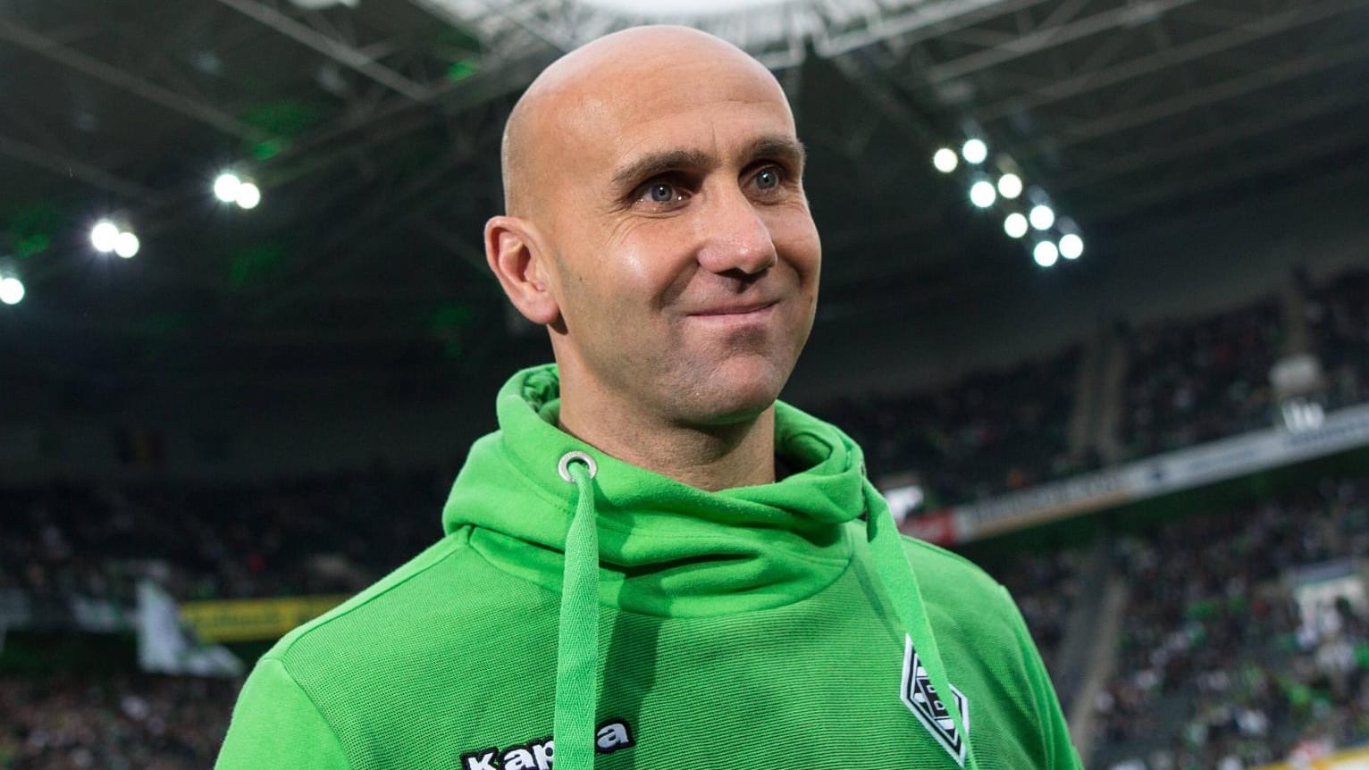 Ein Lächeln im Gesicht: André Schubert soll die Fohlen zumindest bis Sommer 2016 führen. Ein Lächeln im Gesicht: André Schubert soll die Fohlen zumindest bis Sommer 2016 führen.