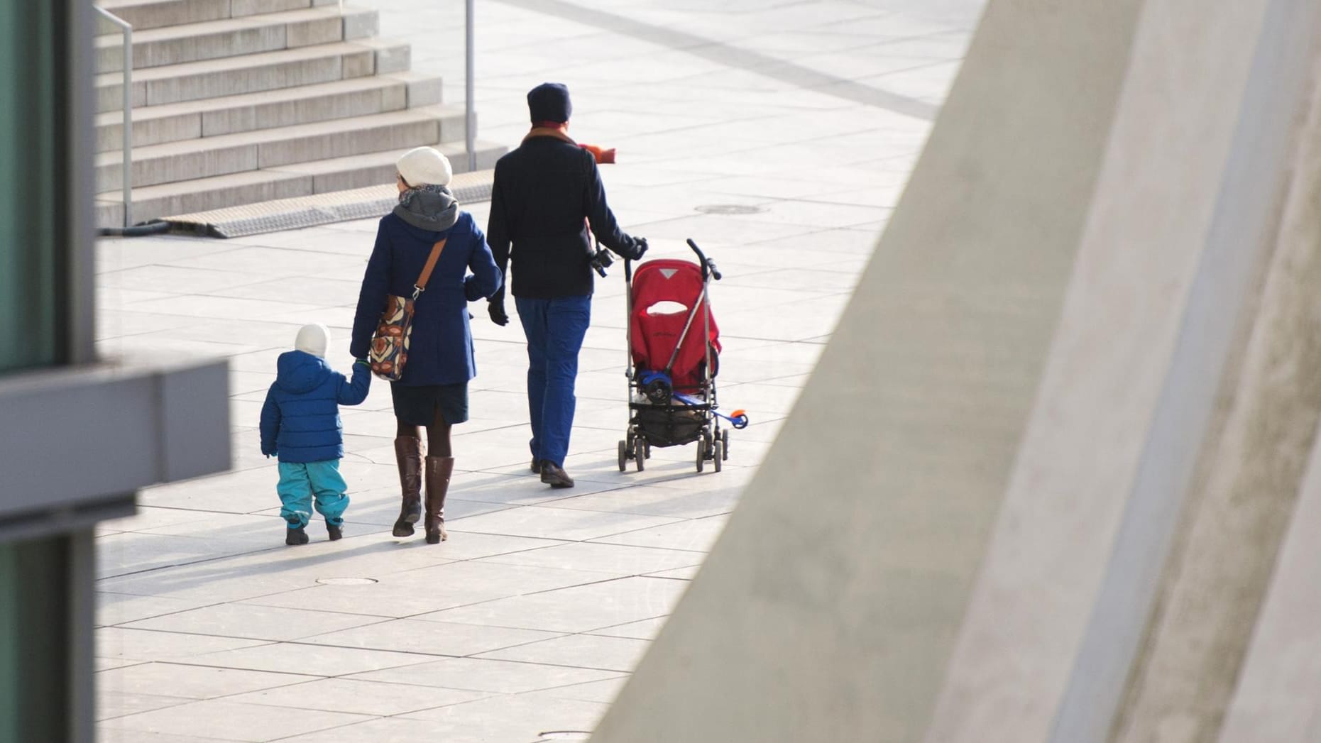 Kindergeld 2016: Eltern müssen die Steueridentifikationsnummer angeben.