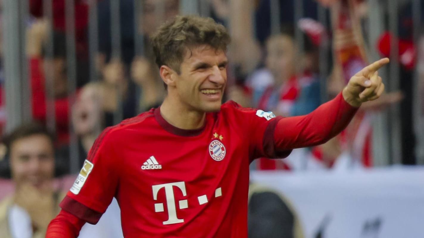 Thomas Müllers Dienste will der FC Bayern angeblich schon bald noch besser entlohnen. Thomas Müllers Dienste will der FC Bayern angeblich schon bald noch besser entlohnen.