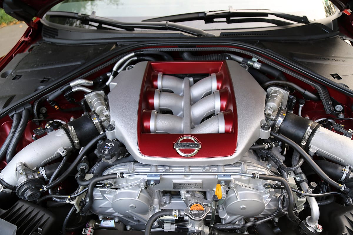 Aus lediglich 3,8 Litern Hubraum holt Nissan 550 PS bei 6400 Touren und 632 Newtonmeter Drehmoment bei 3200 Toruen – die nächste Generation des GT-R wird wahrscheinlich ein Hybrid mit mehr als 600 PS werden.