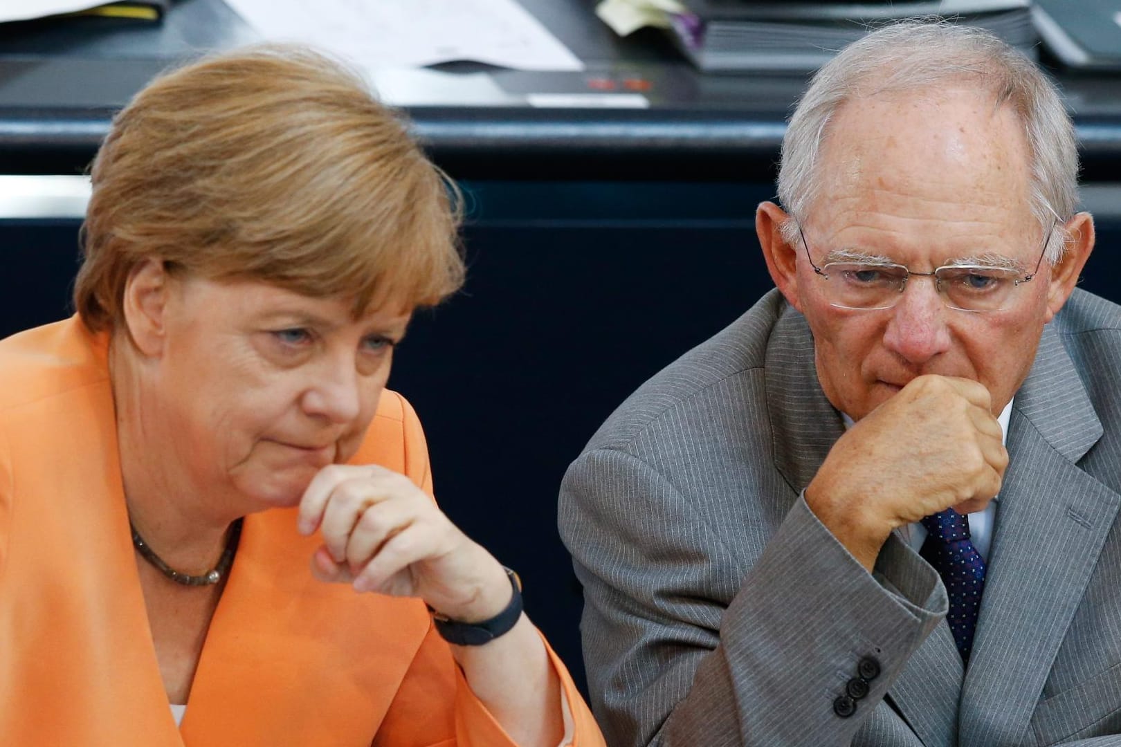 Merkel und Schäuble im Juli im Bundestag. Damals stand noch die Krise in Griechenland im Fokus.