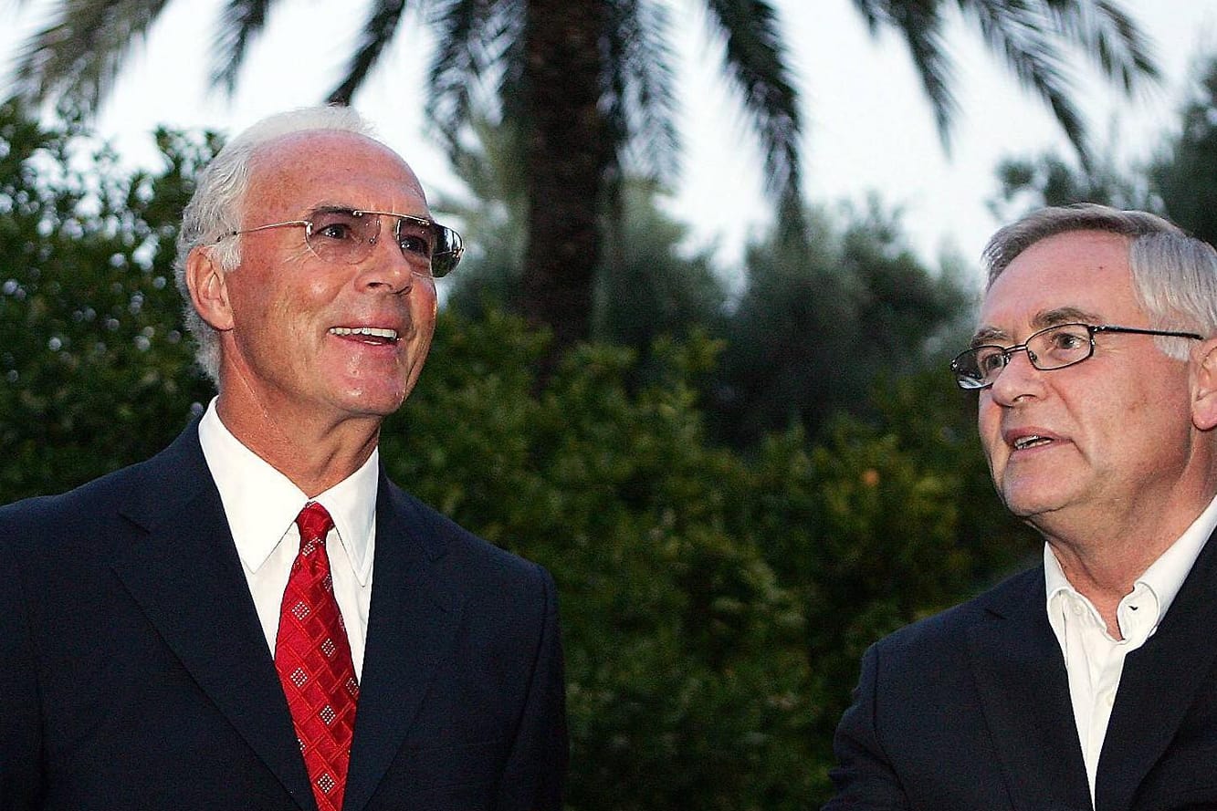Franz Beckenbauer (links) und Horst R. Schmidt, hier auf einem Archivbild aus dem Jahr 2005.