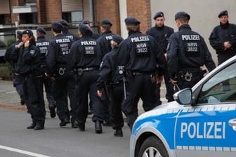 Spezialkommando der deutschen Polizei in Alsdorf.