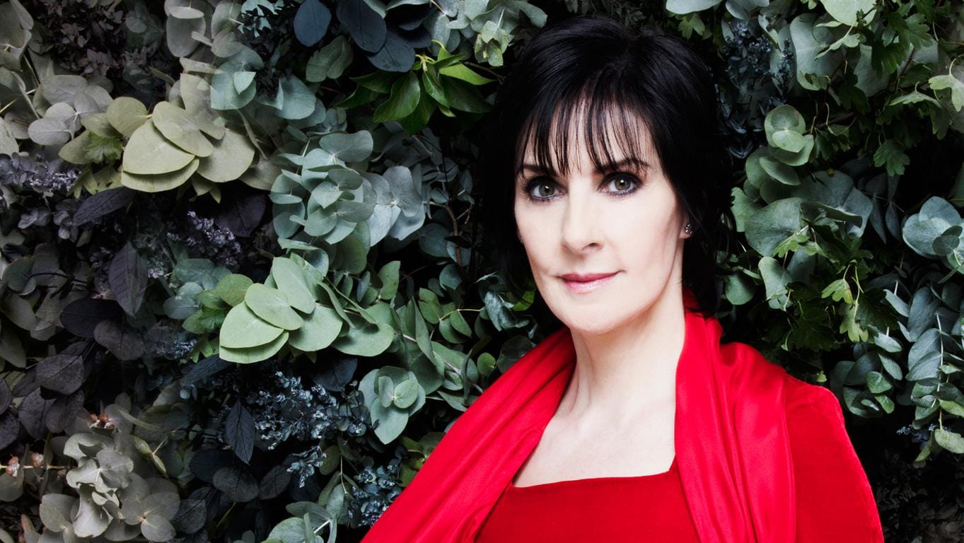 Enya stellt am 20. November ihr neues Album "Dark Sky Island" vor.