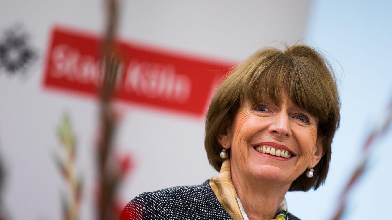 Die neue Kölner Oberbürgermeisterin Henriette Reker hat am Morgen ihr Amt angetreten.