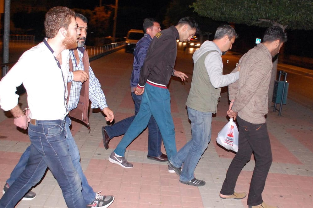 Festnahme in einem Luxushotel in Antalya: Drei mutmaßliche Attentäter wurden in der Türkei geschnappt.