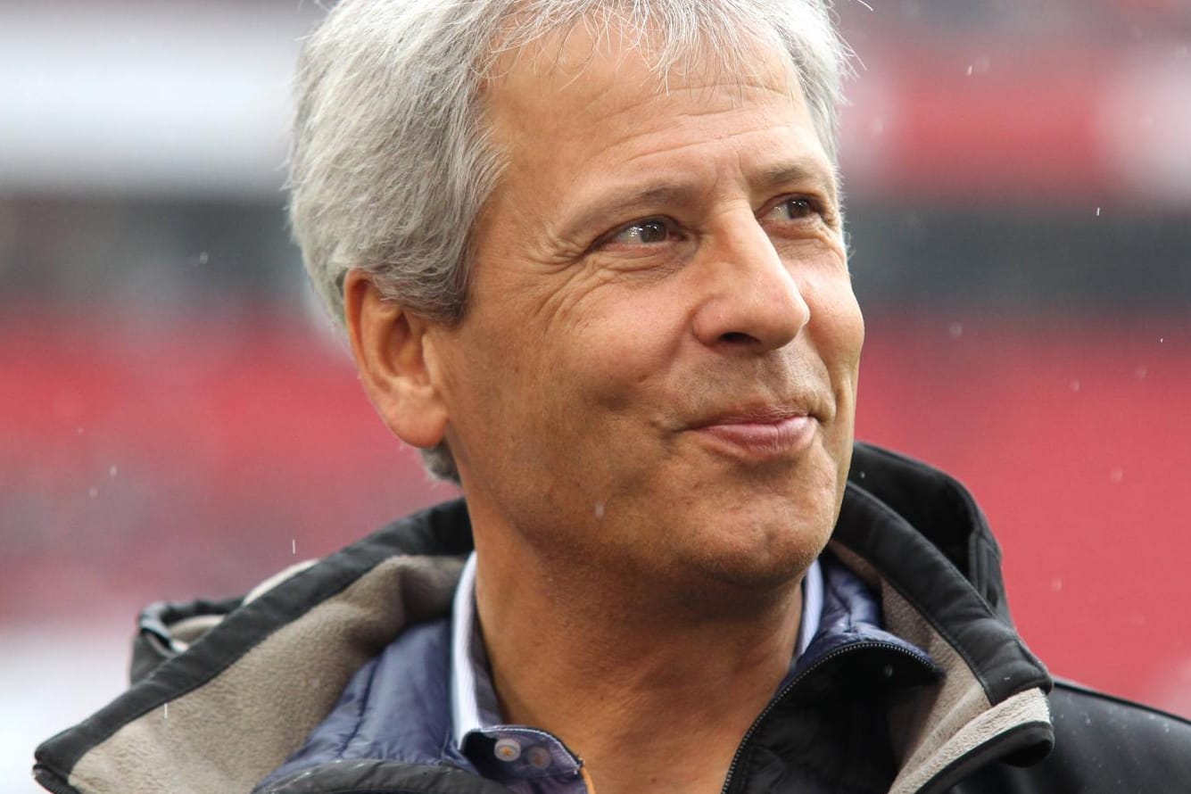 Lucien Favre gilt als heißer Kandidat auf den Trainerposten beim VfB Stuttgart.