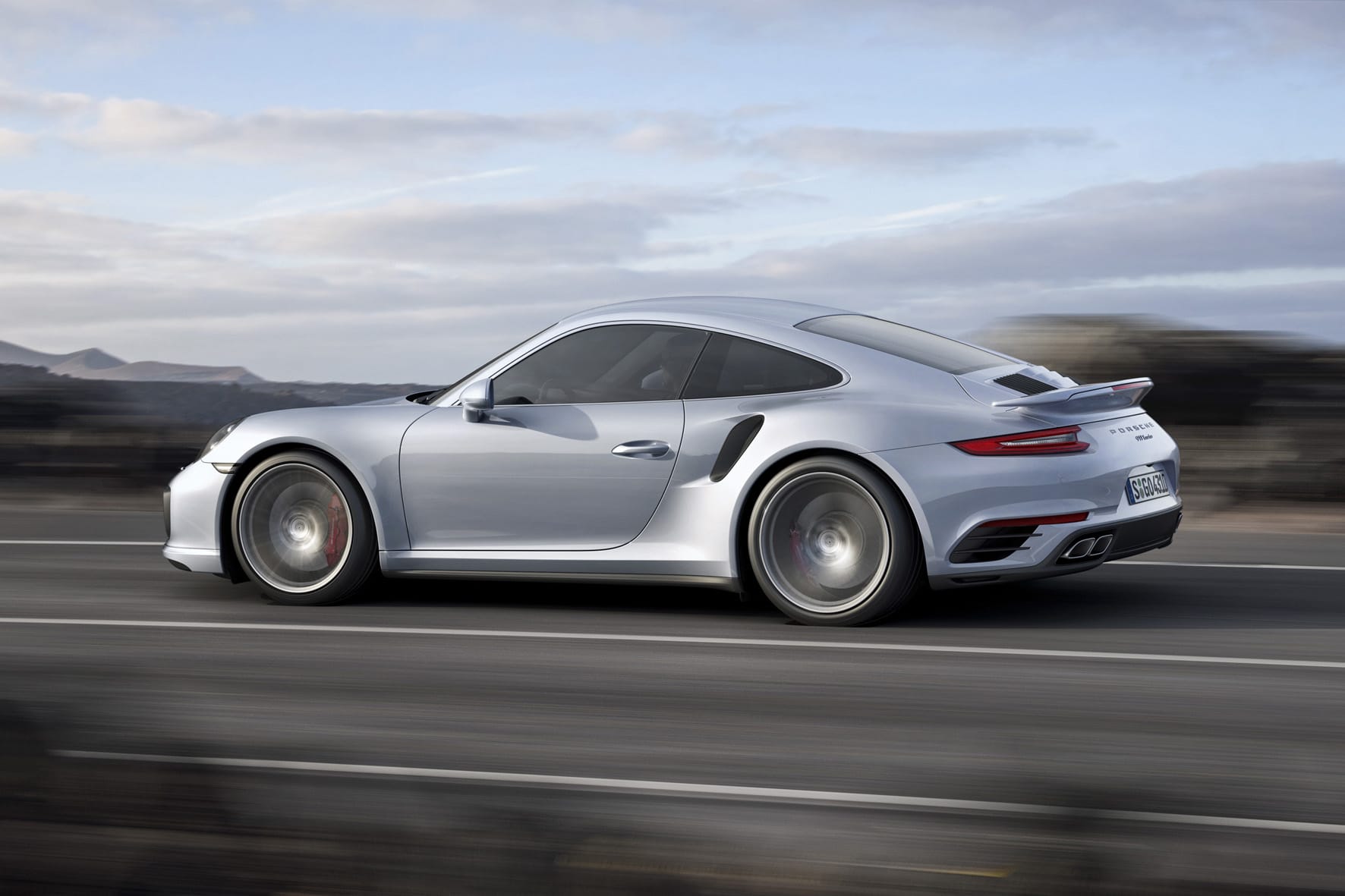 Fast 600 PS stark ist der neue Porsche 911 Turbo S.