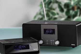 Das Internet-Radio von Hama kann Sender auch über Antenne empfangen.