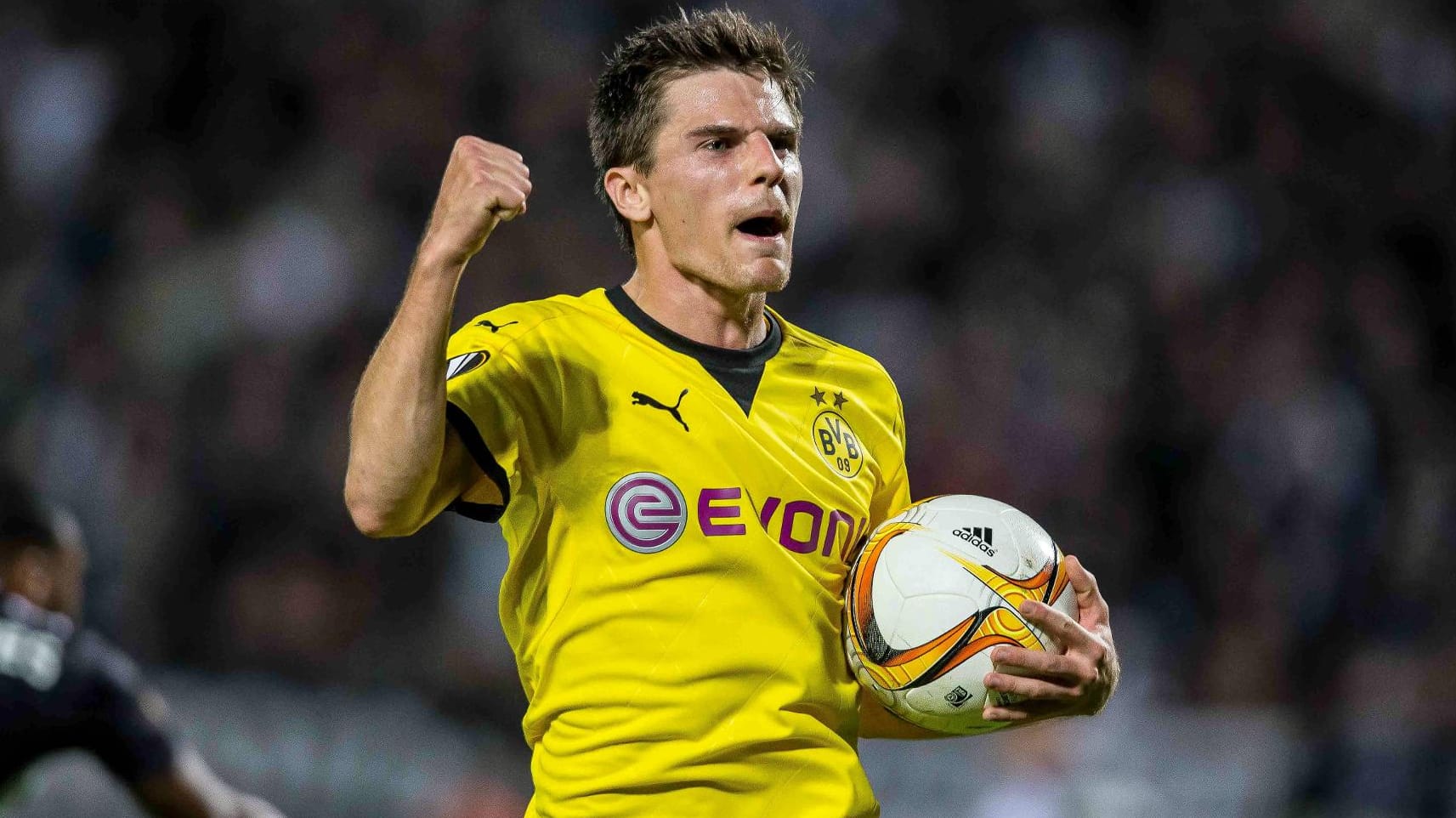 Ballkontakt: Jonas Hofmann soll das Interesse mehrerer Klubs geweckt haben.