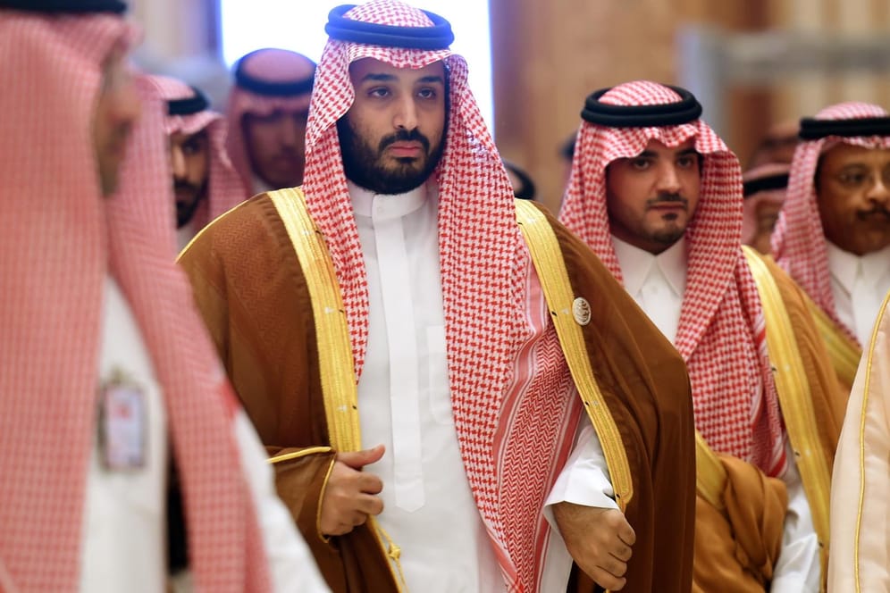 Der saudi-arabische Verteidigungsminister Mohammed bin Salman bei einem Treffen der Arabischen Staaten mit südamerikanischen Ländern in Riad im November 2015.